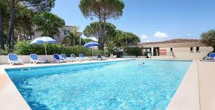Loue appartement au coeur du village de Saint-Tropez dans une résidence de vacances Eden Parc - 4 couchages