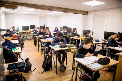 Recrute professeur de technologie H/F au Collège de la T. à partir du mois de novembre