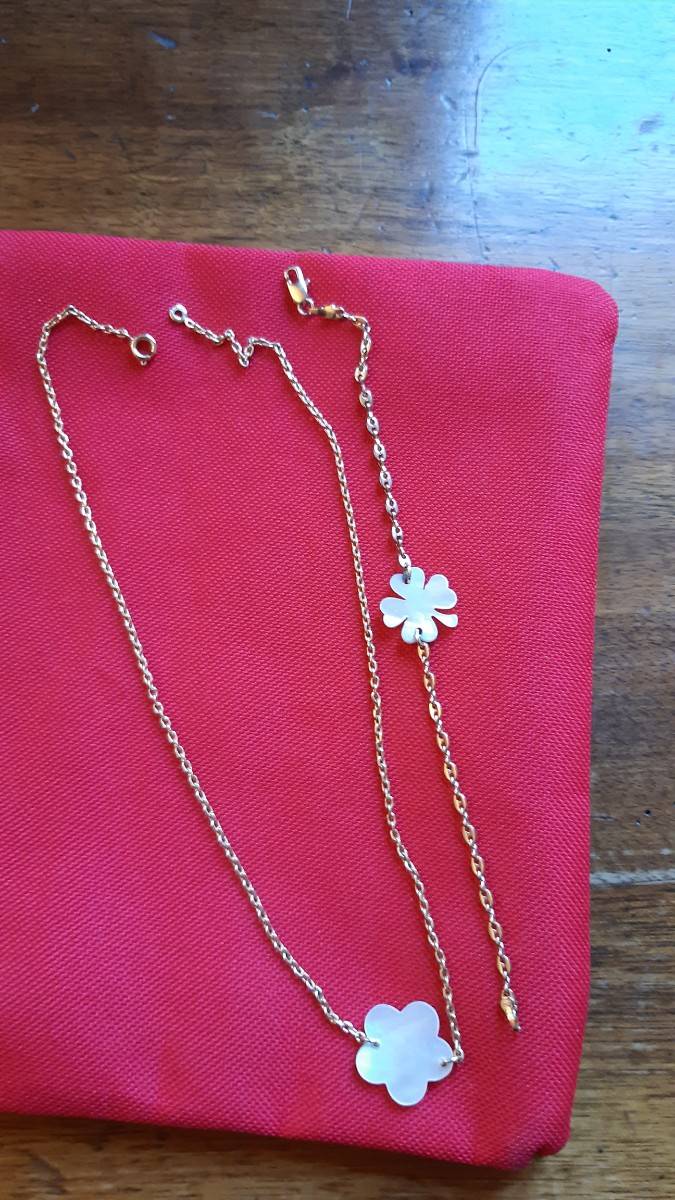 Collier et bracelet chaîne dorée pendentif nacre