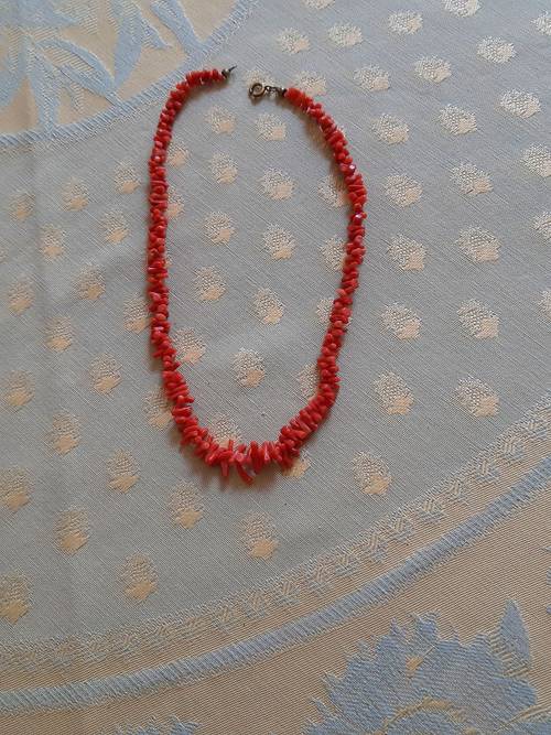Collier corail corse