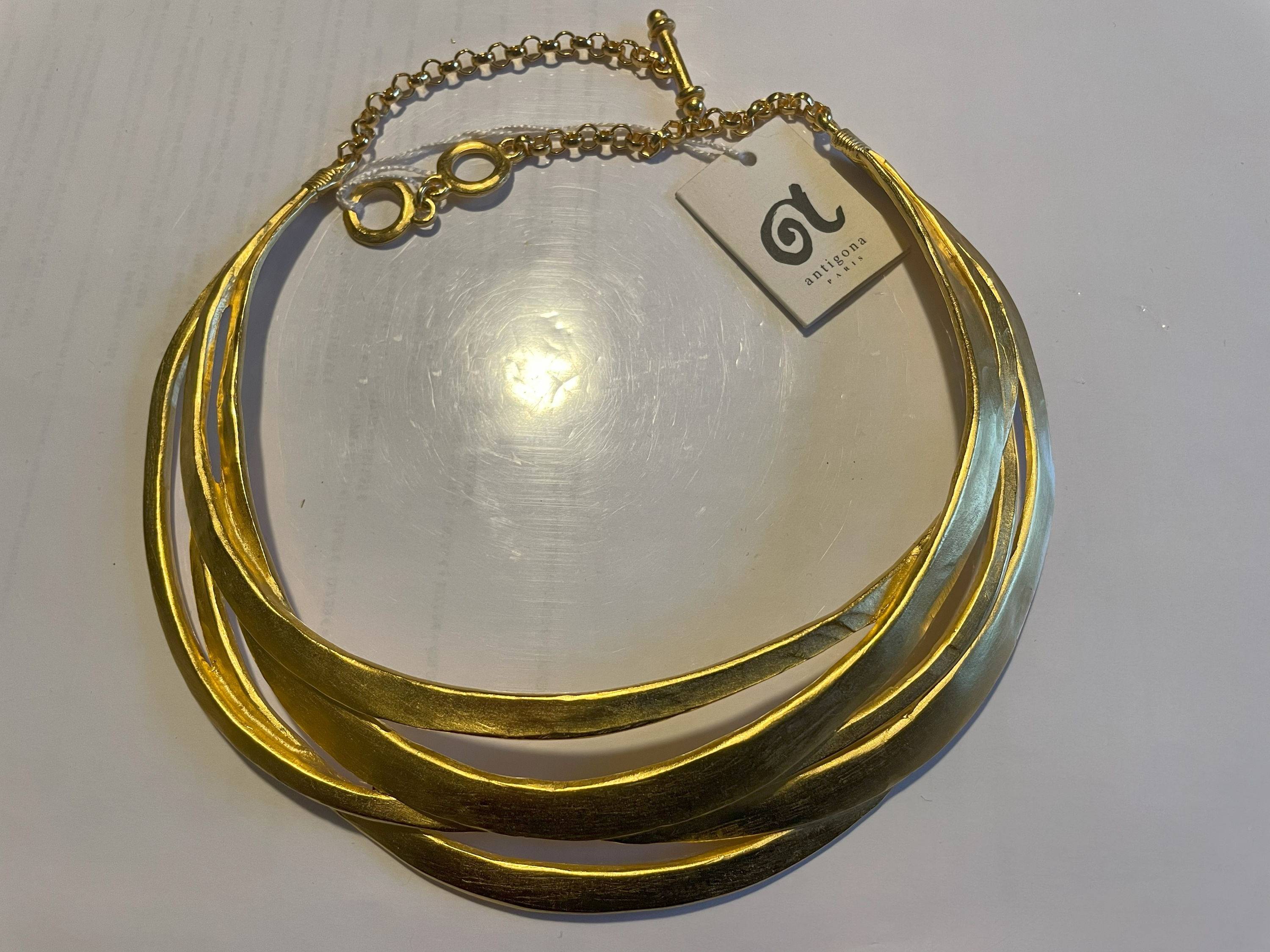 Collier rigide branches dorées ANTIGONA