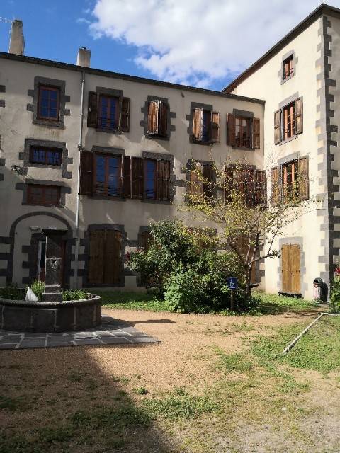 Propose colocation catho à l’aumônerie BPJA 110m² Clermont-Ferrand
