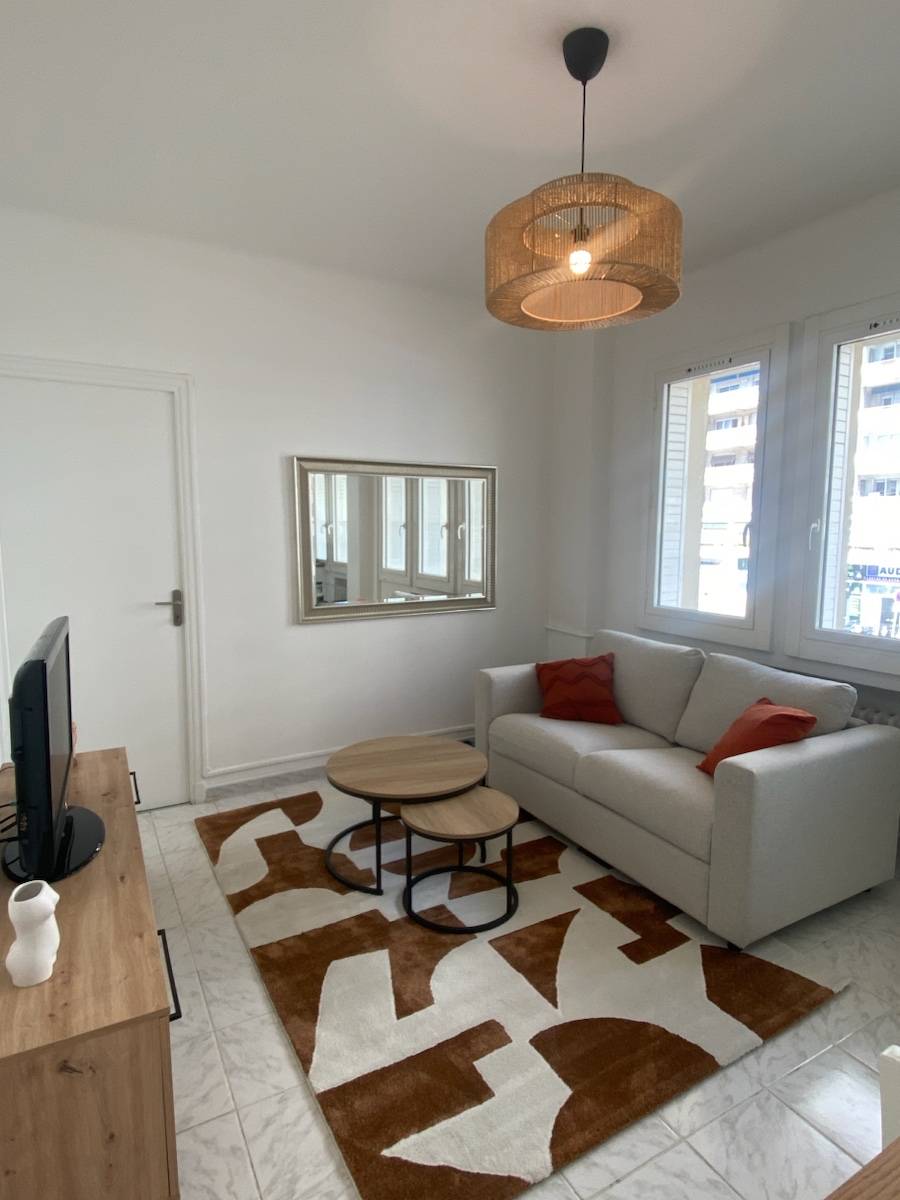 Loue 2 chambres appartement en colocation - 52m² - Centre ville Toulon
