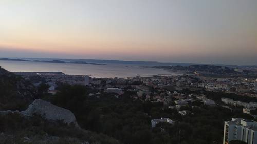Propose chambre dans colocation - appartement 75m² - Marseille 8ème