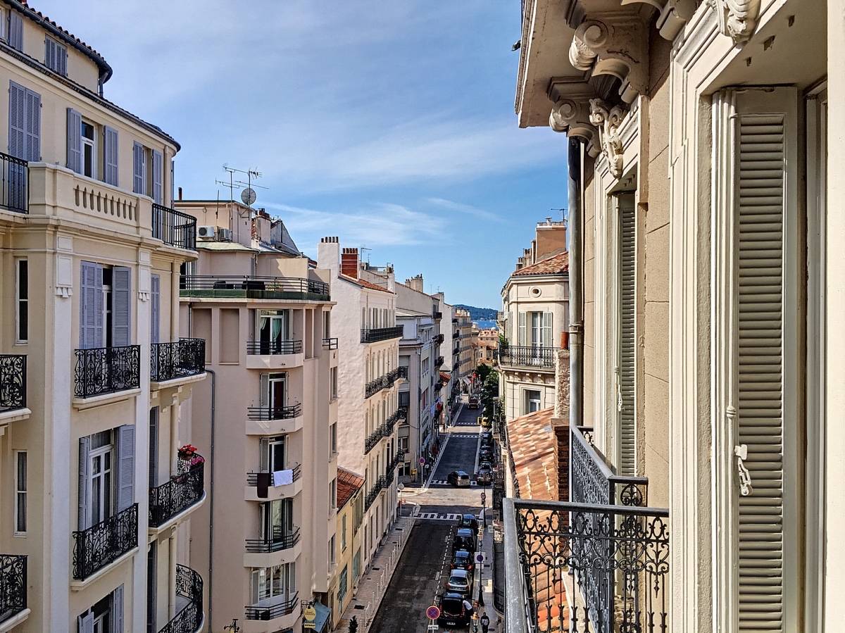 Propose colocation 110m², 3 chambres - Toulon Liberté (83)