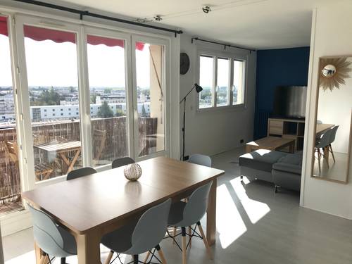Propose colocation 82m², 3 chambres Orléans centre