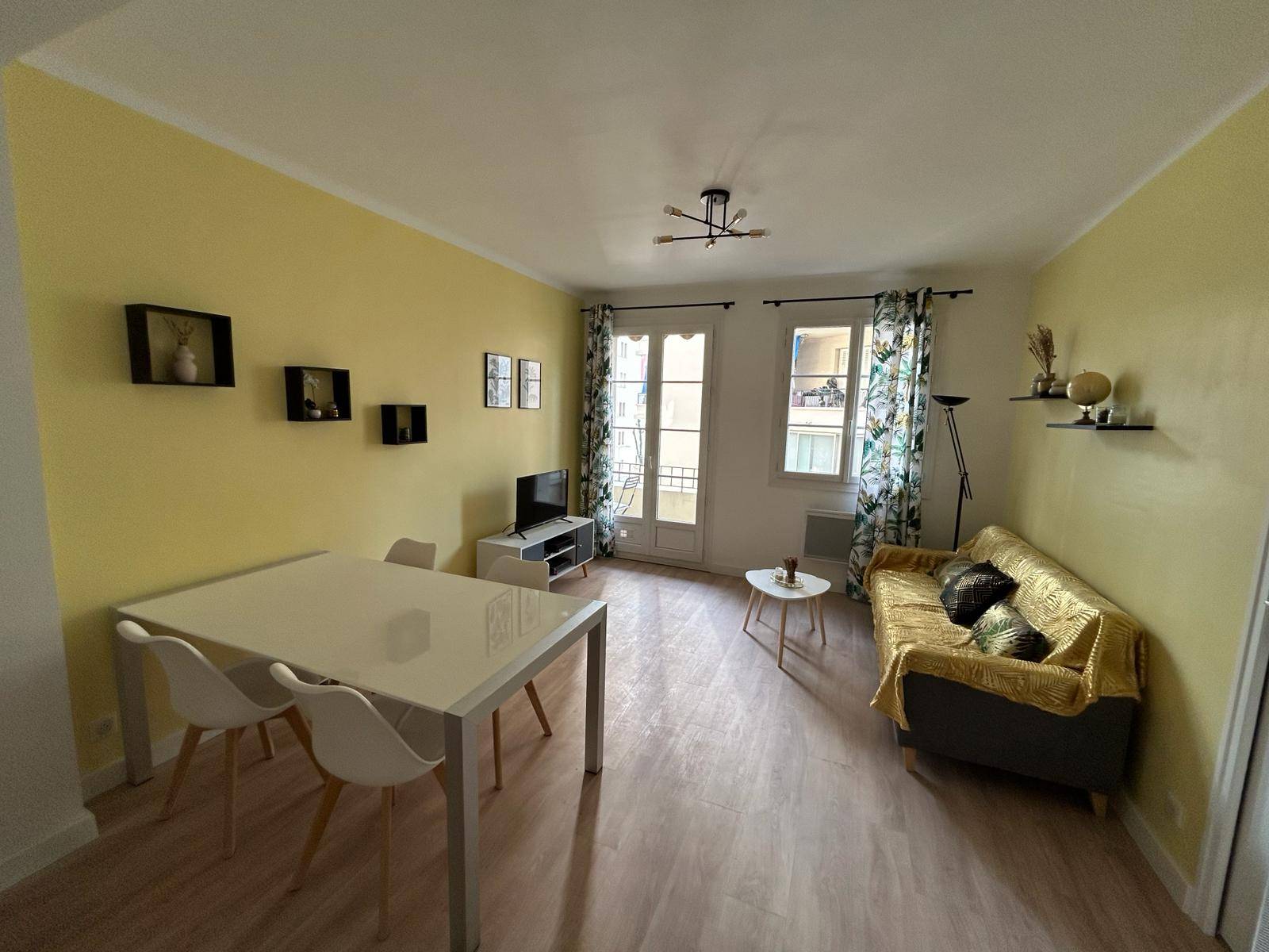 Propose colocation appartement 77m² Toulon disponible le 01/09