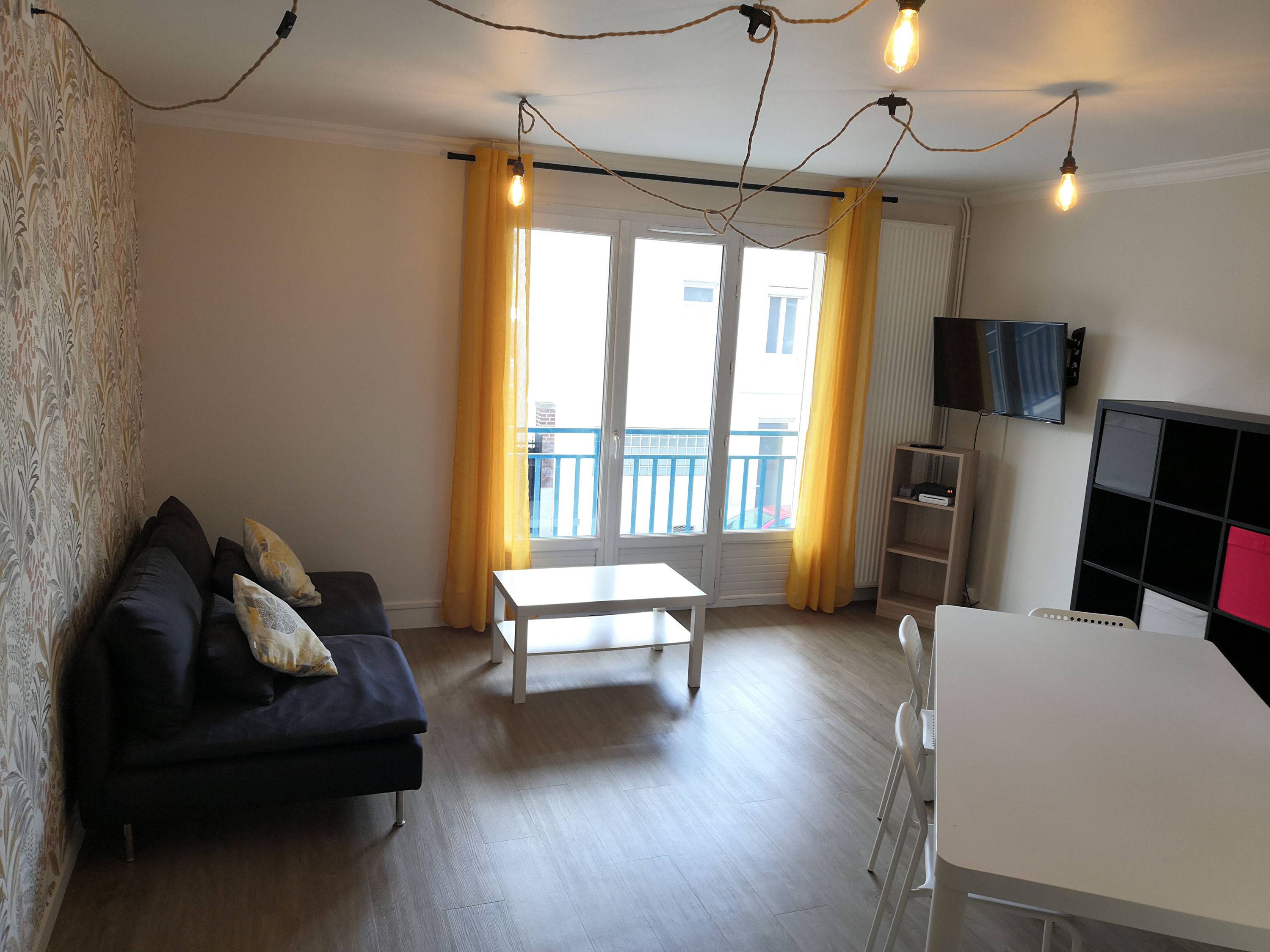 Colocation 2 chambre 15m², entre le CHU et l’école d’architecture. Maison de 140m² avec terrasse 20m²