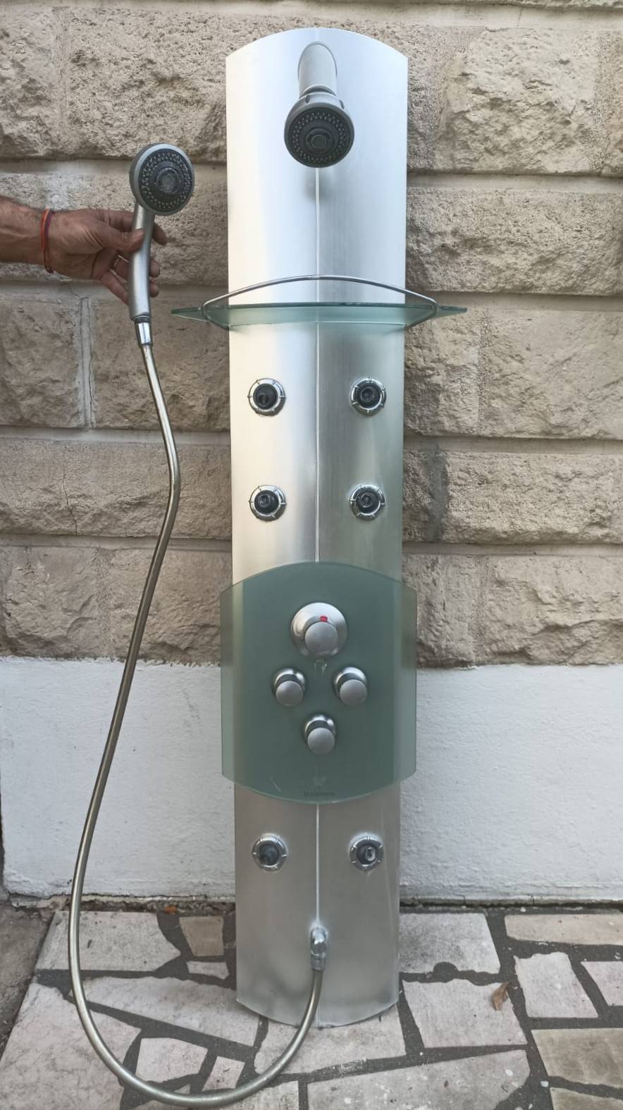 Colonne de douche hydromassante