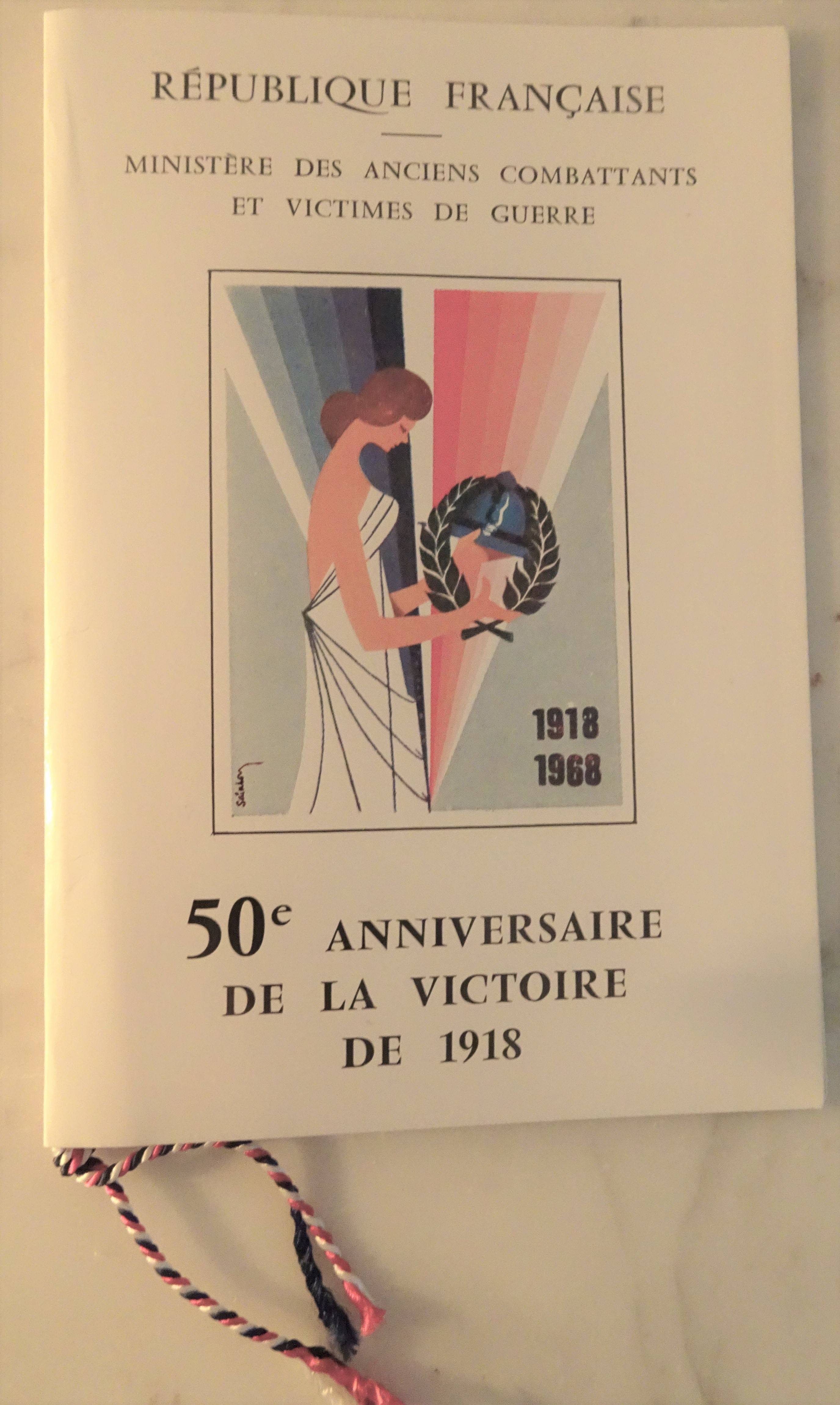 Commémoration 50ème anniversaire Victoire de 1918, 5 Livrets 2 timbres