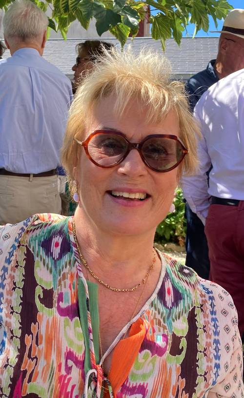 Dame de Compagnie propose ses services