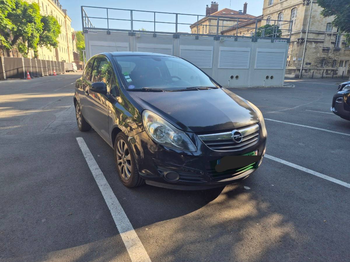 Vends Opel Corsa, 2010, 144000km