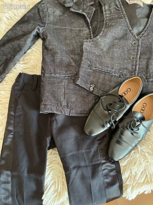 Vends costume de cérémonie 3 pièces et chaussures garçon - Pointure 29
