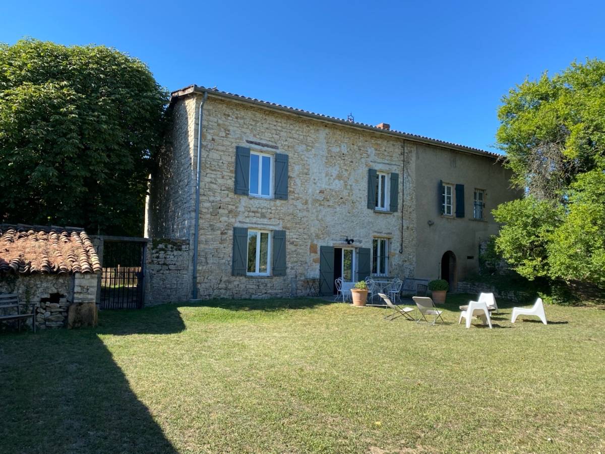 Loue maison 8 couchages, Lissieu- aux portes de Lyon