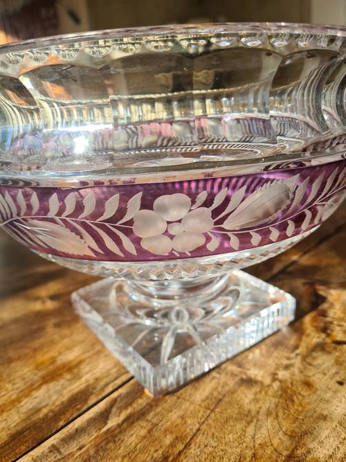 Coupe en cristal style Daum non signée