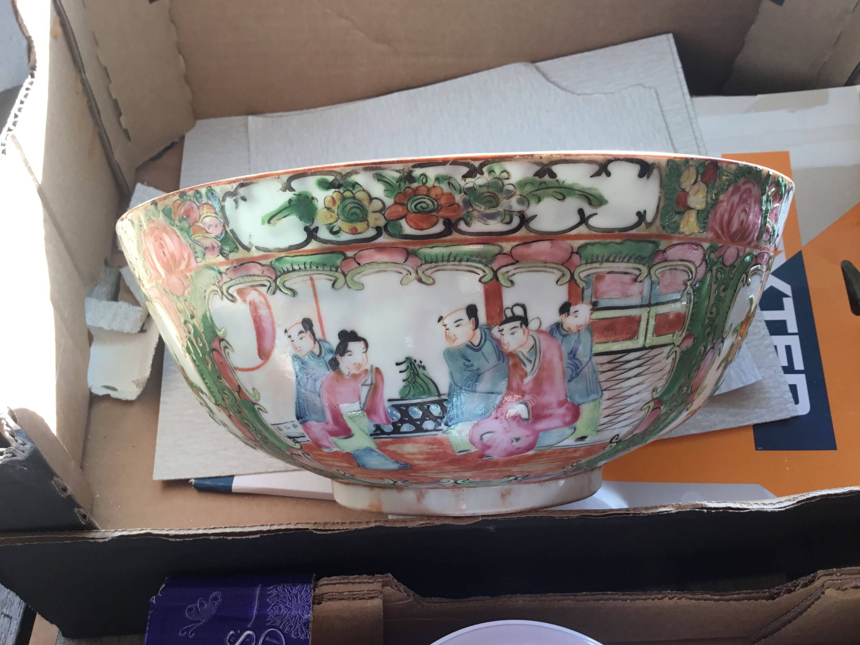 Vends coupe en porcelaine de Canton XIXème