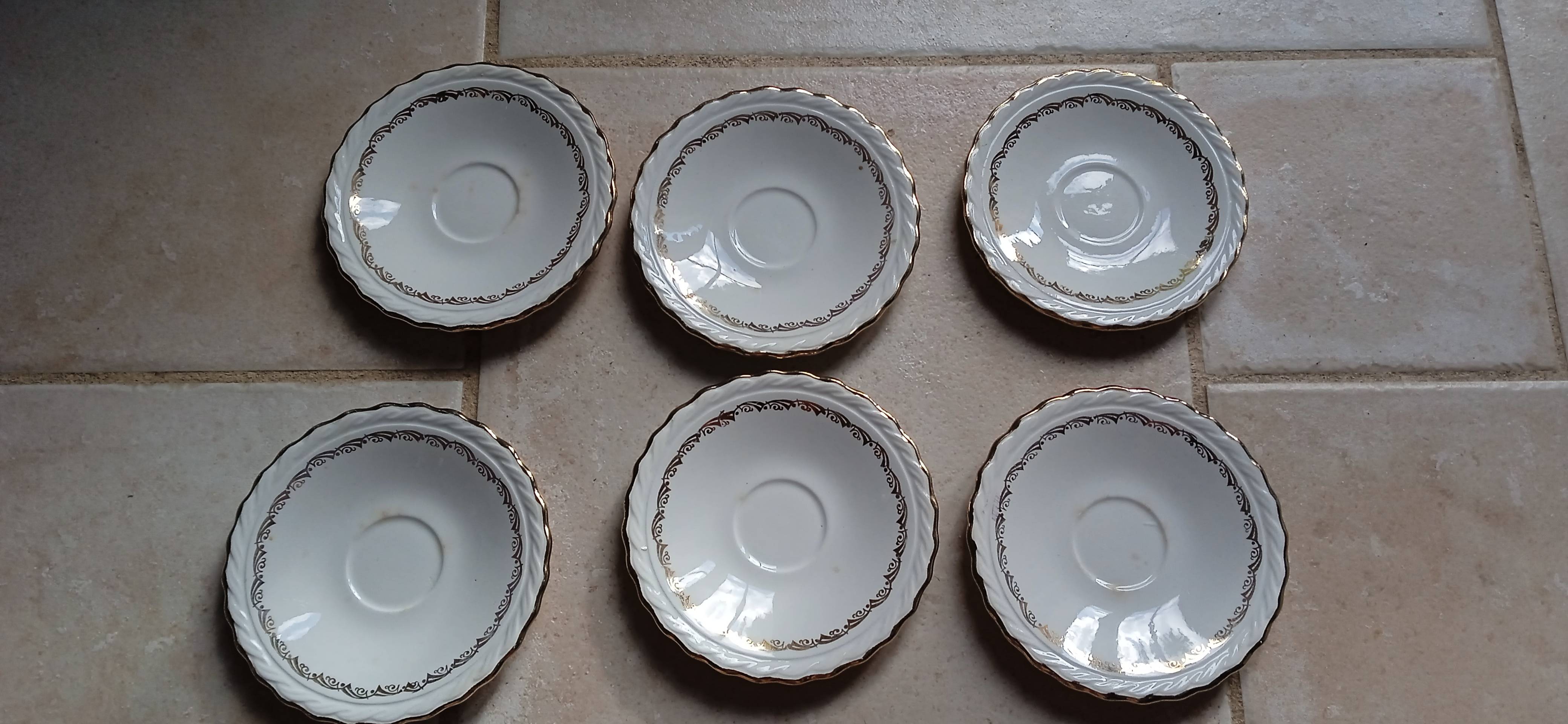 Lot de 6 coupelles anciennes porcelaine