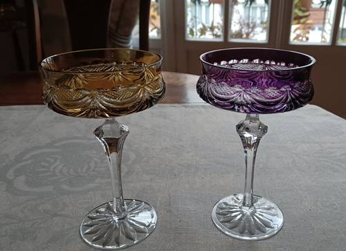 2 coupes en cristal de Paris