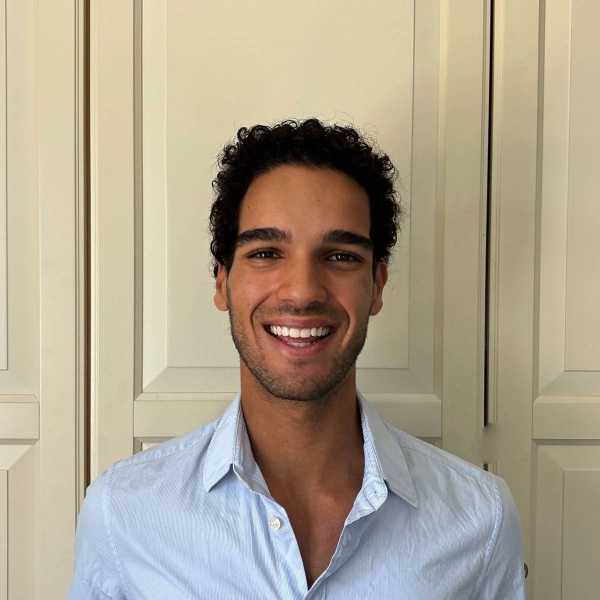 cours-de-math-matiques-coll-ge-et-lyc-e-ancien-l-ve-en-classe