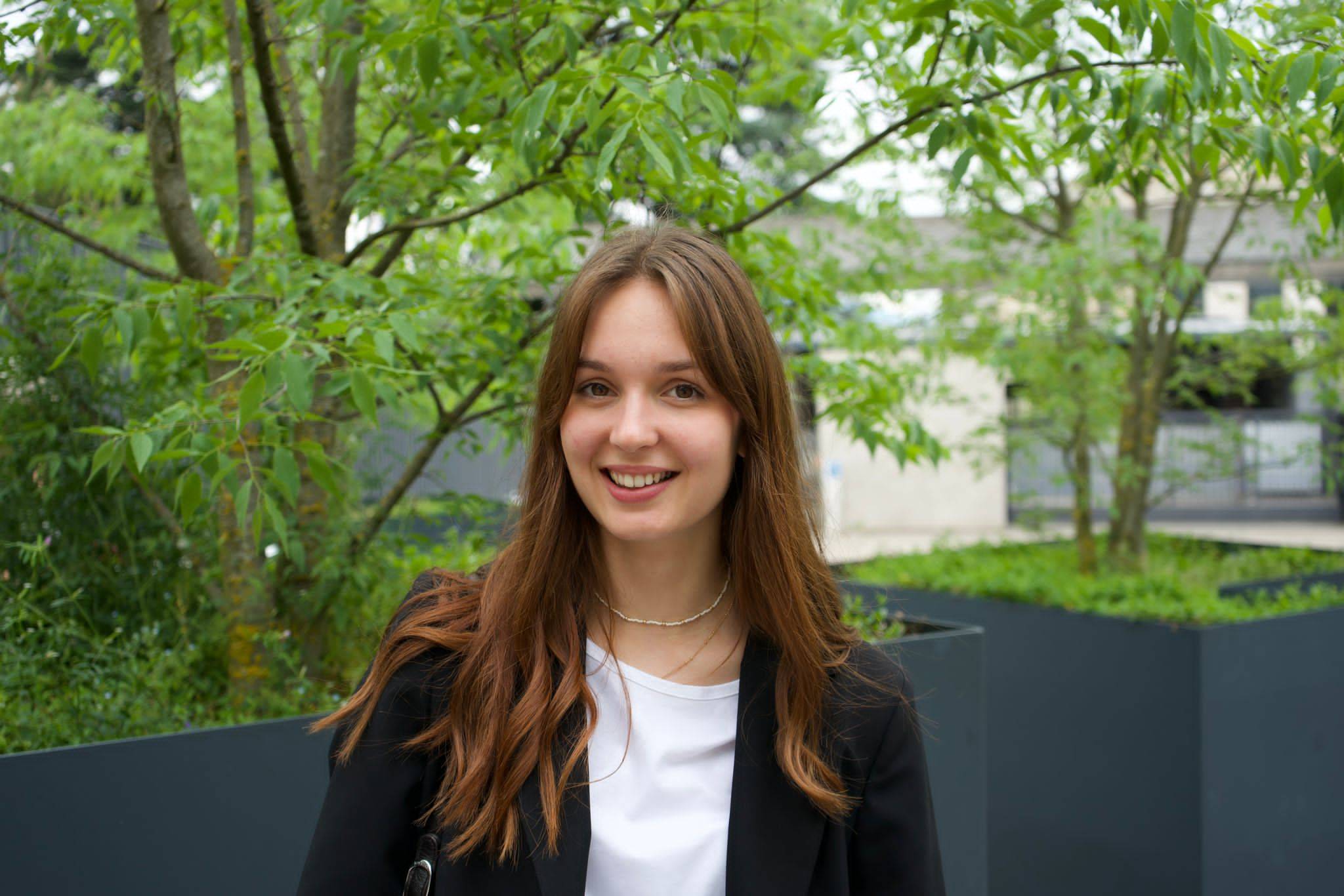 Propose Cours particuliers français, anglais, italien, histoire, géo-po/ soutien scolaire