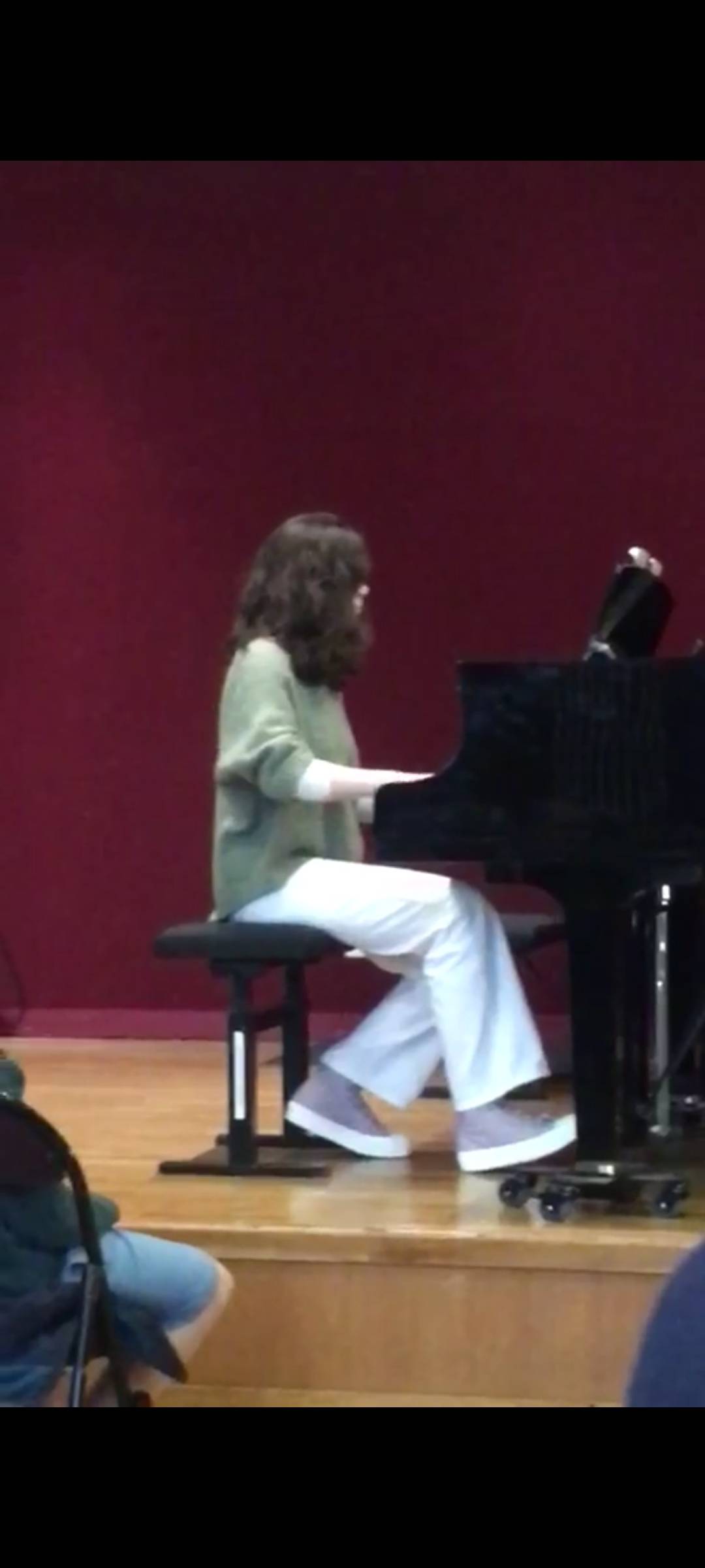 Propose cours de piano diplômée du Conservatoire et de la Sorbonne