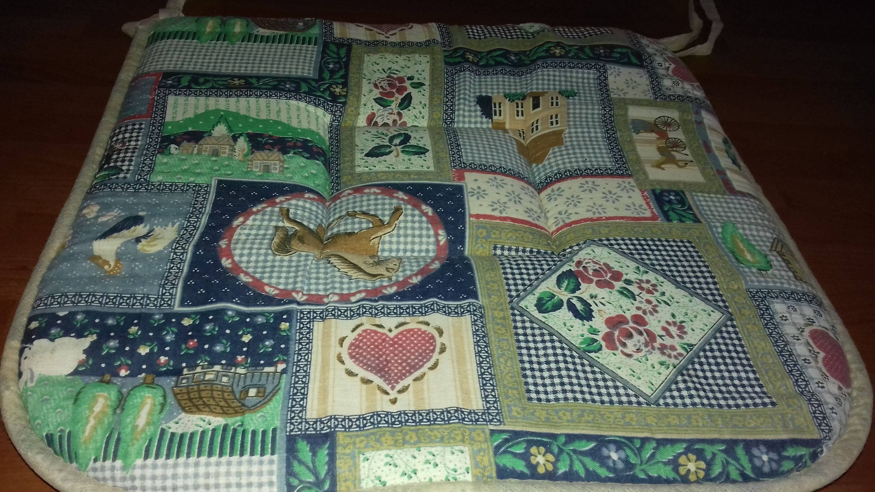 Lot coussins chaise 12 cm