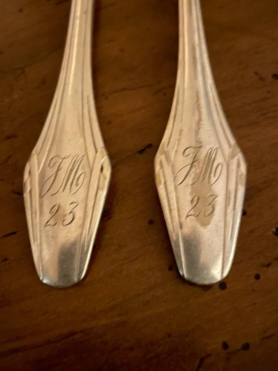 Lot de 2 couverts anciens enfant en métal argenté
