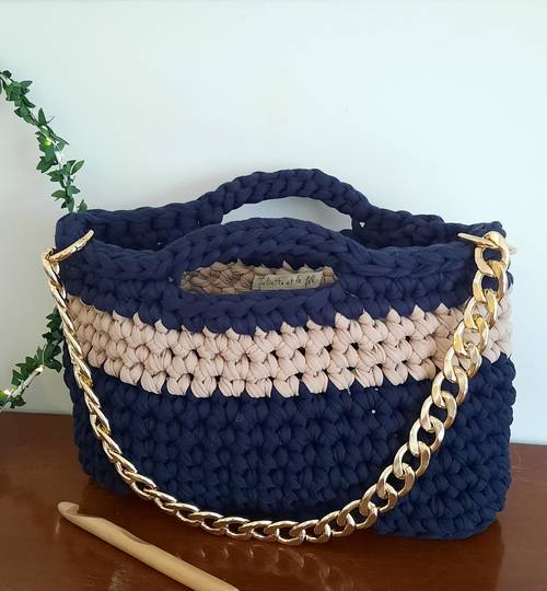 Propose création de sacs et déco au crochet