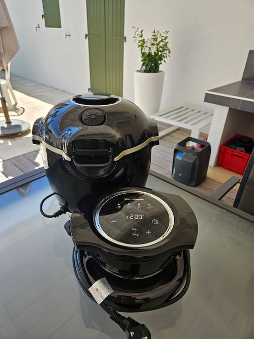 Cuiseur Moulinex Cookeo touch wifi avec extra crisp neuf