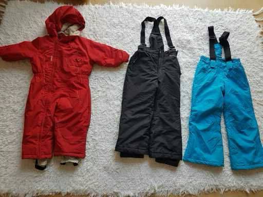 Combinaisons ski enfants T. 2 ans et 6 ans