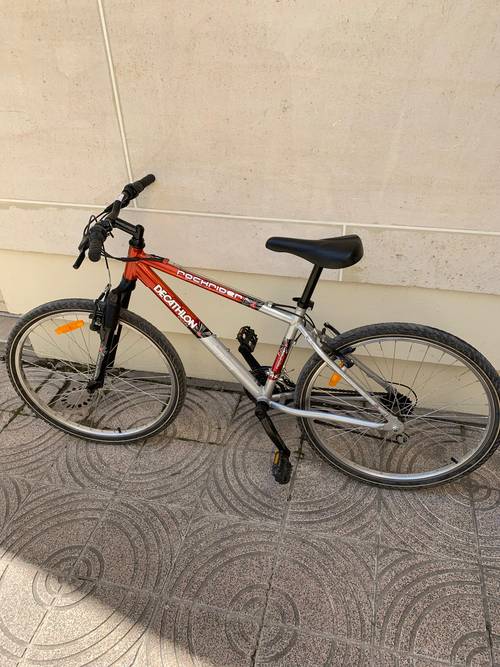 Vélo VTT Décathlon rockrider très bon état