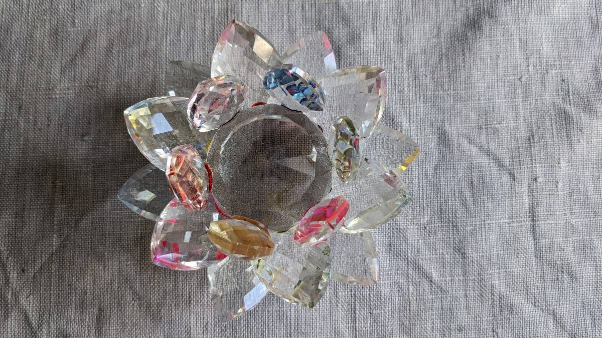 Décoration Fleur en verre, presse papier avec des couleurs