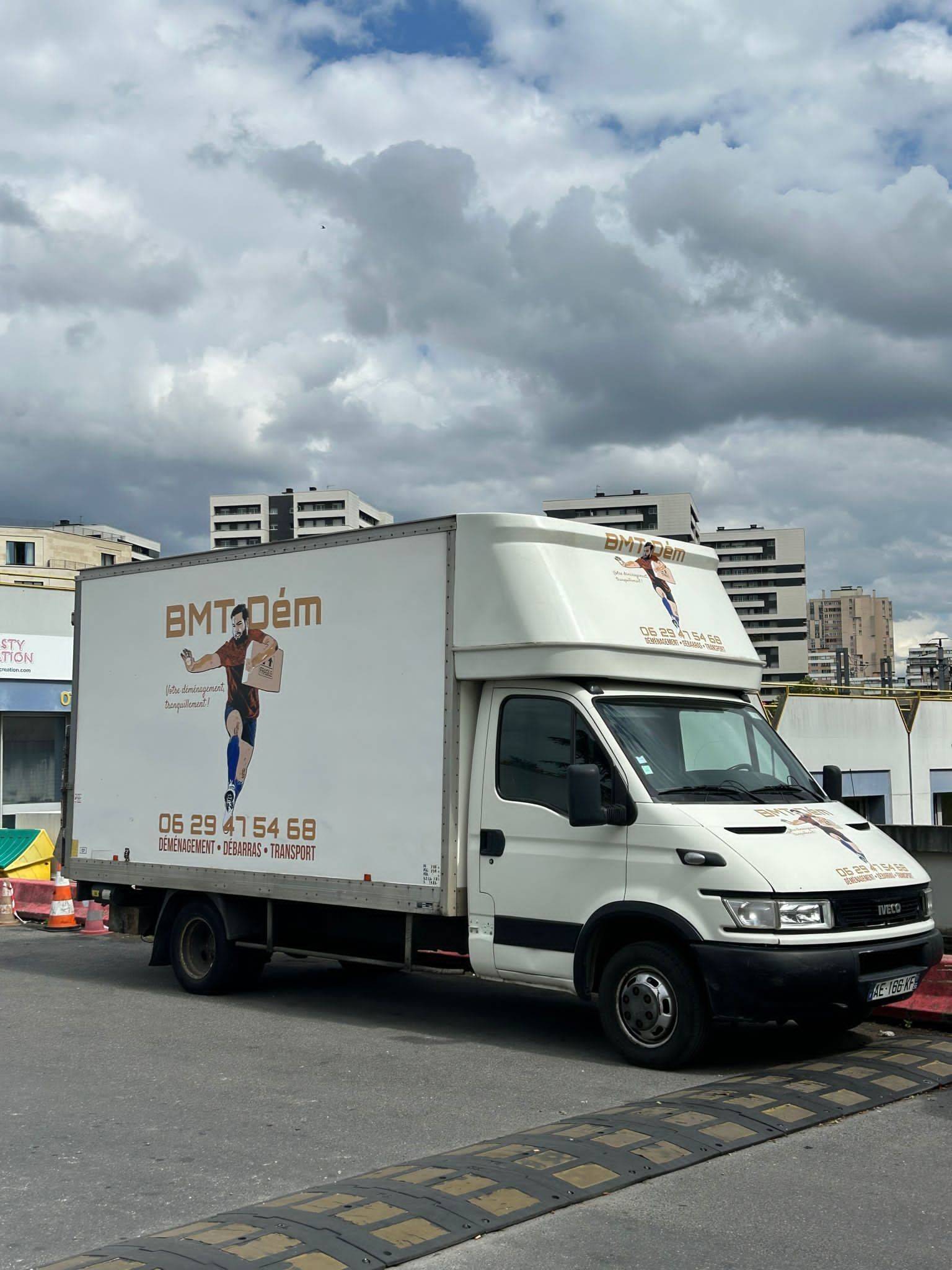 Déménageur professionnel propose ses services