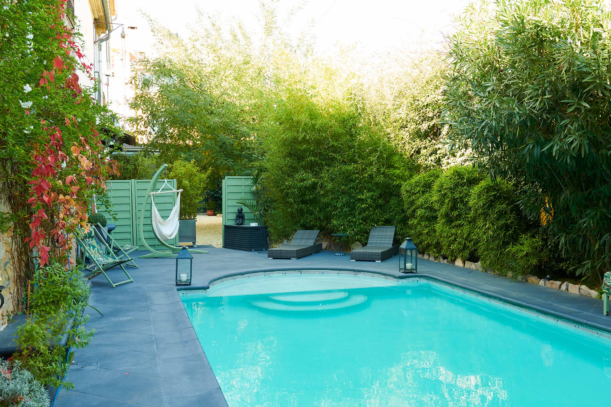 Loue demeure de caractère 8 à 10 couchages avec piscine et jardin à 200 mètres du port de Marseillan ville