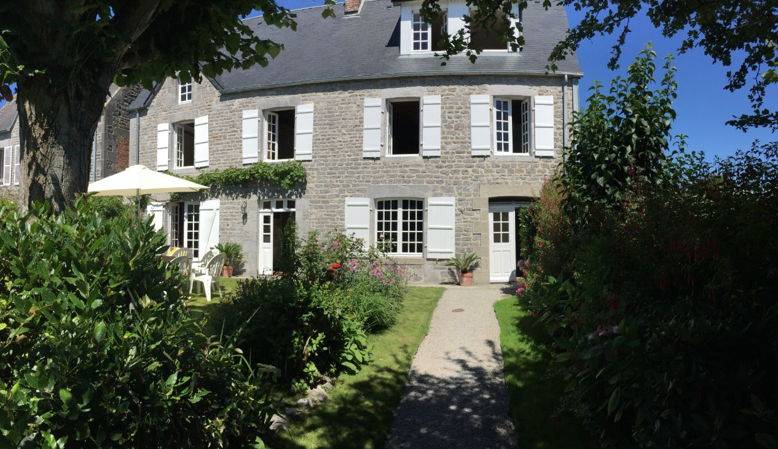 Loue maison de famille à Hauteville sur mer (50) 6 chambres, 10 couchages