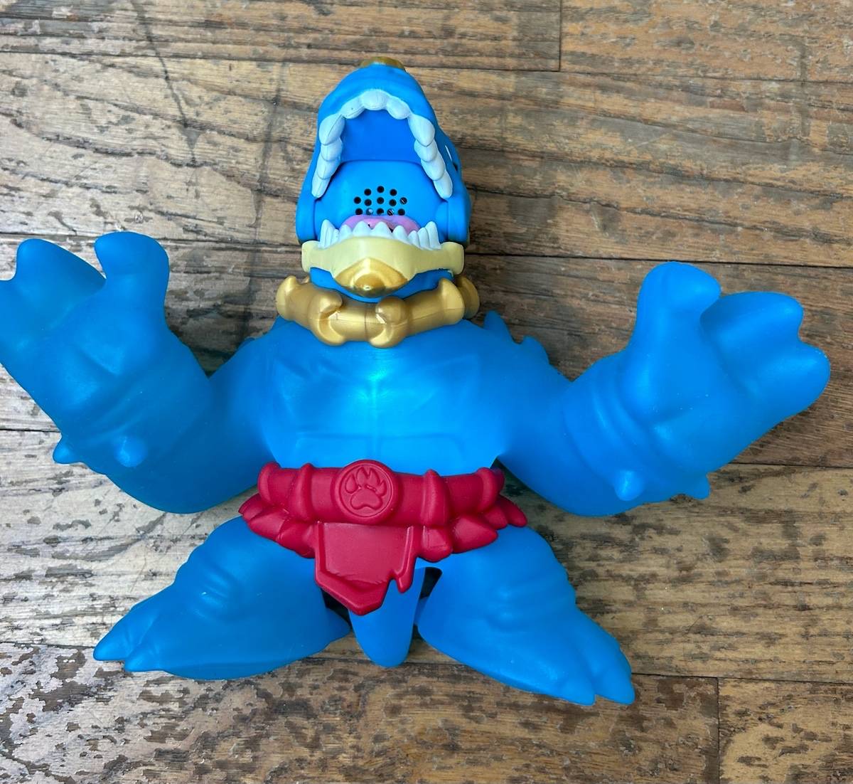 Vends Goo Jit Zu T Rex Dinogoo géant neuf