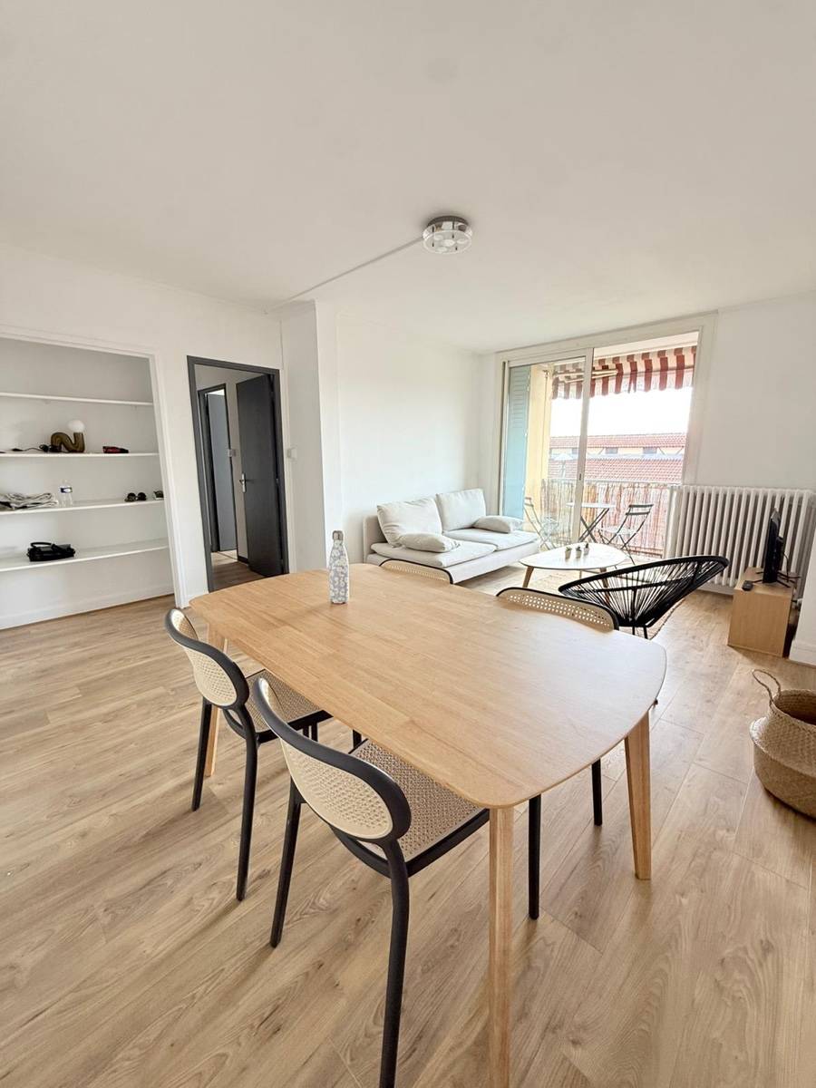Loue 3 chambres meublées dans appartement 68m²
