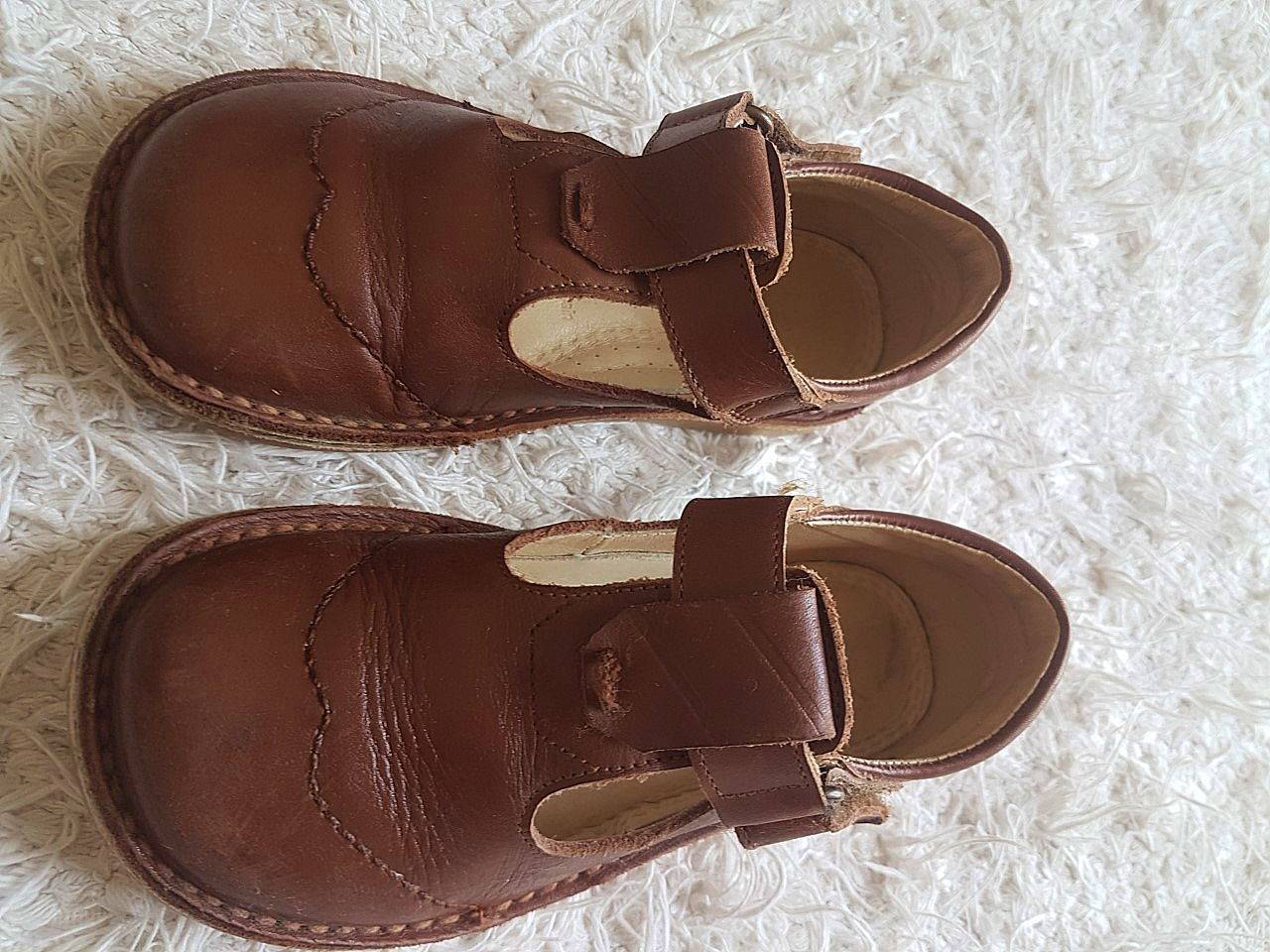 Vends diverses paires de chaussures du 23 au 33