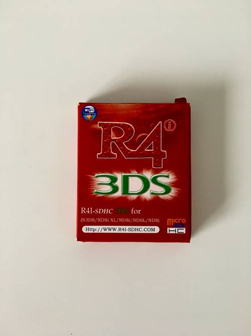 Dongle R4 - jeux dématérialisés pour console Nintendo 3ds