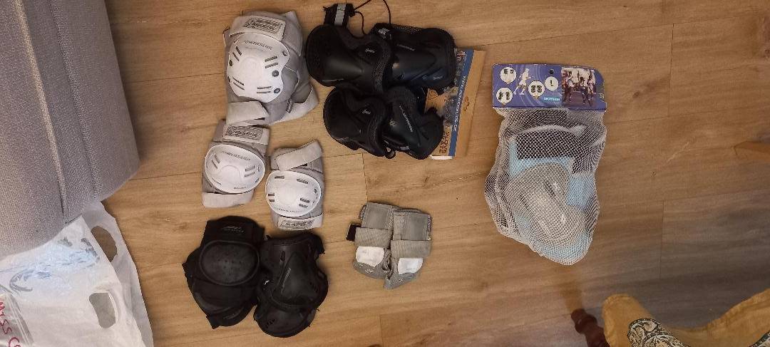 Donne coudieres genouilleres et autres protections pour skate, rollers