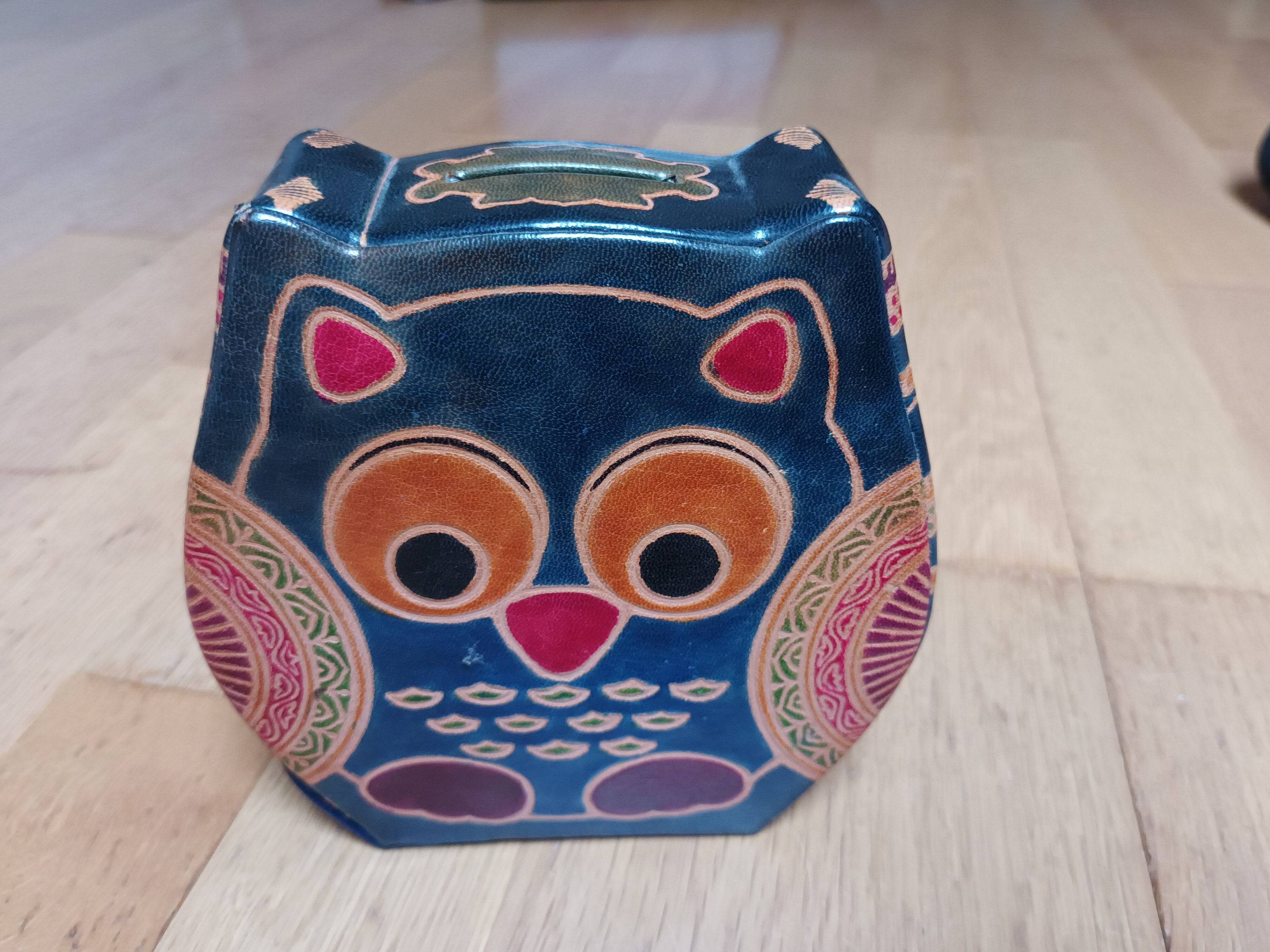 DONNE TIRELIRE CHOUETTE EN CUIR