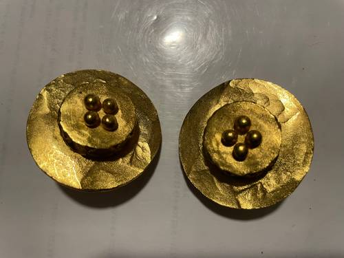 BO Clip dorée ronde relief ANTIGONA