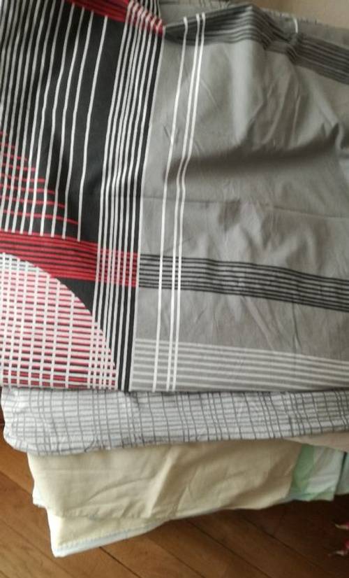 Vends lot : draps de couleur en coton pour lit 1 et 2 personnes, drap housse et housse de couette