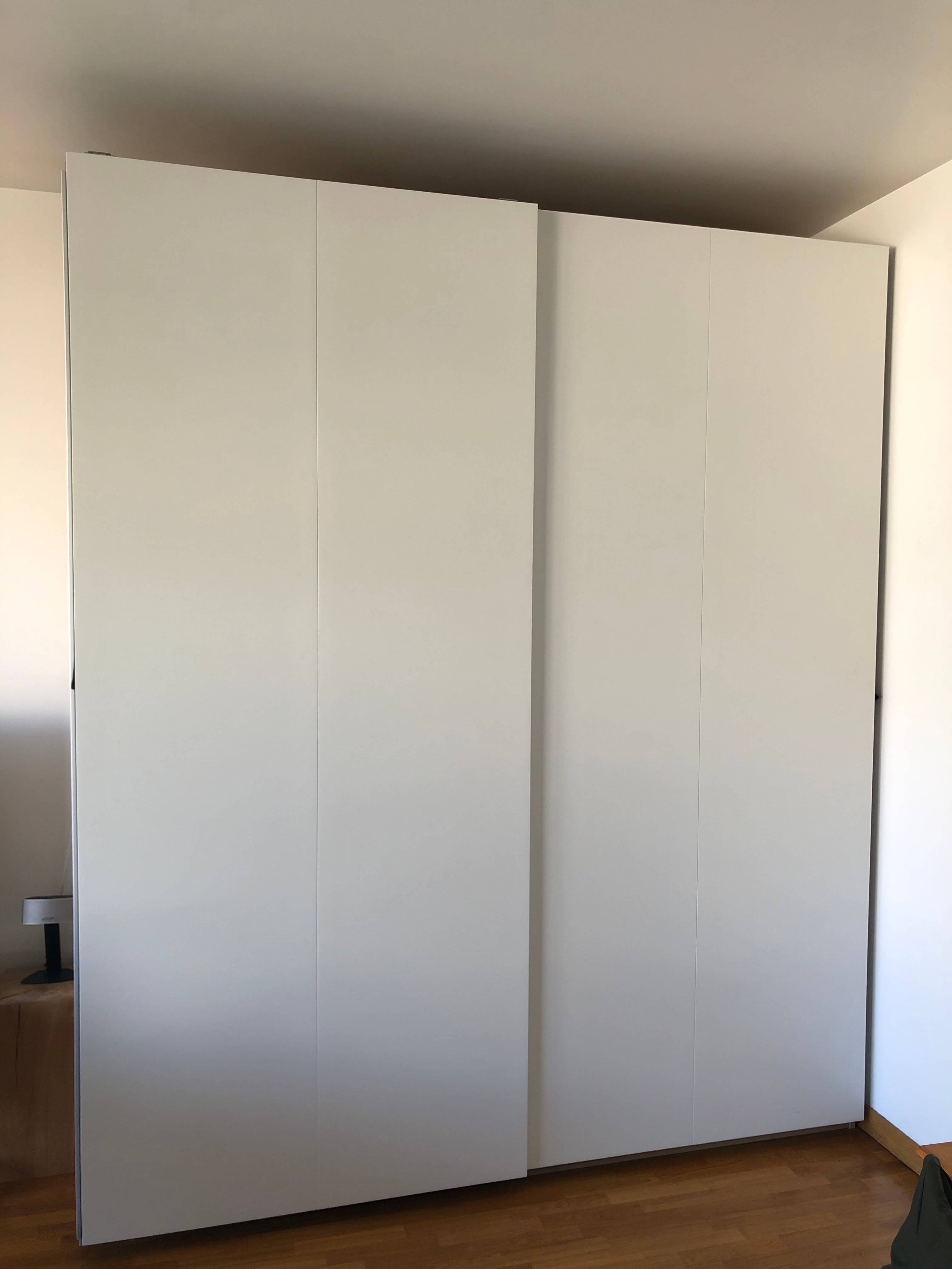 Dressing Pax Ikea on Gens de Confiance
