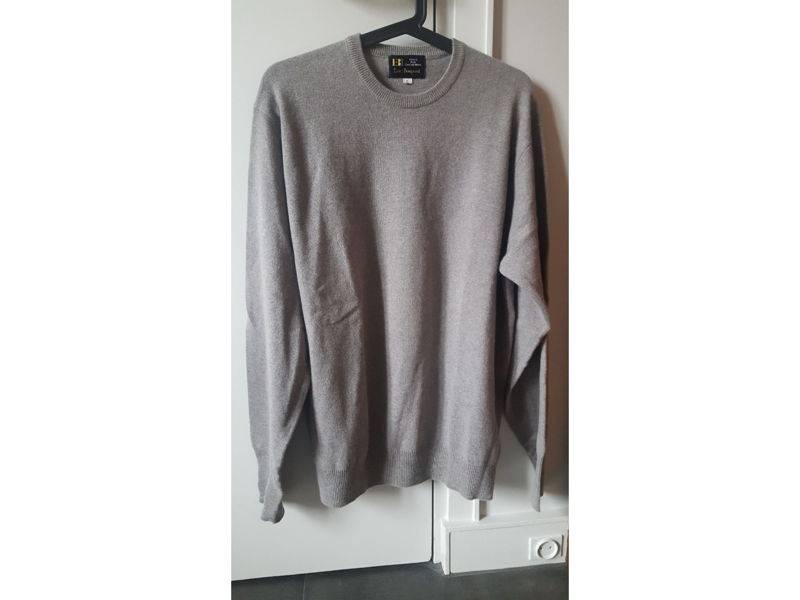 Pull ras du cou neuf Eric Bompard Taille L