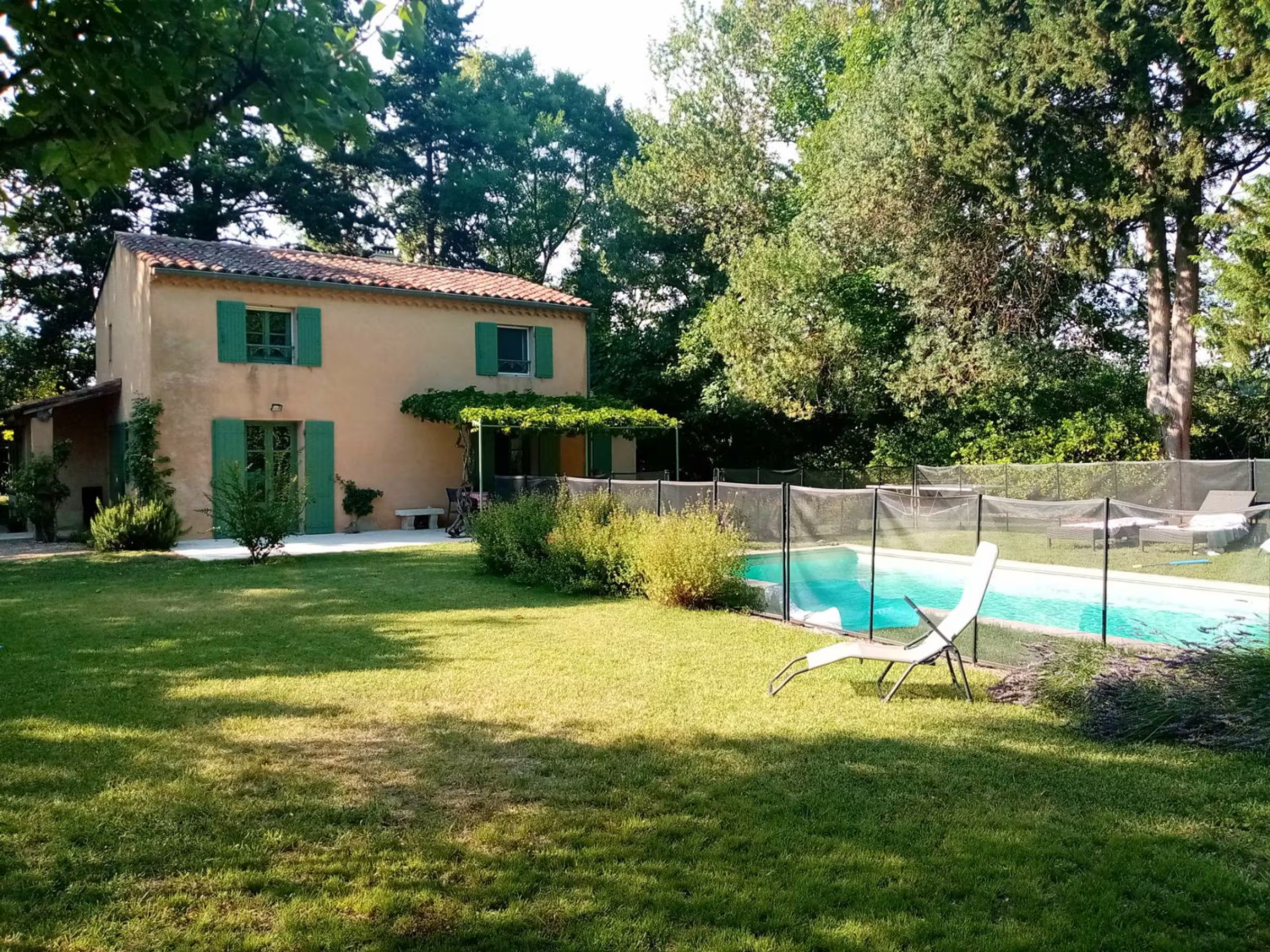 Échange maison 4 ch avec jardin - 8 couchages - Pernes-les-Fontaines contre Normandie, Noirmoutier, Paris