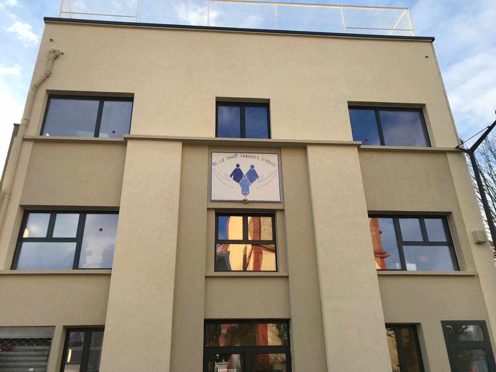 Ecole Saint François D Assise Bois Colombes L'école Saint François d'Assise recherche enseignant(H/F) sur Gens de  Confiance