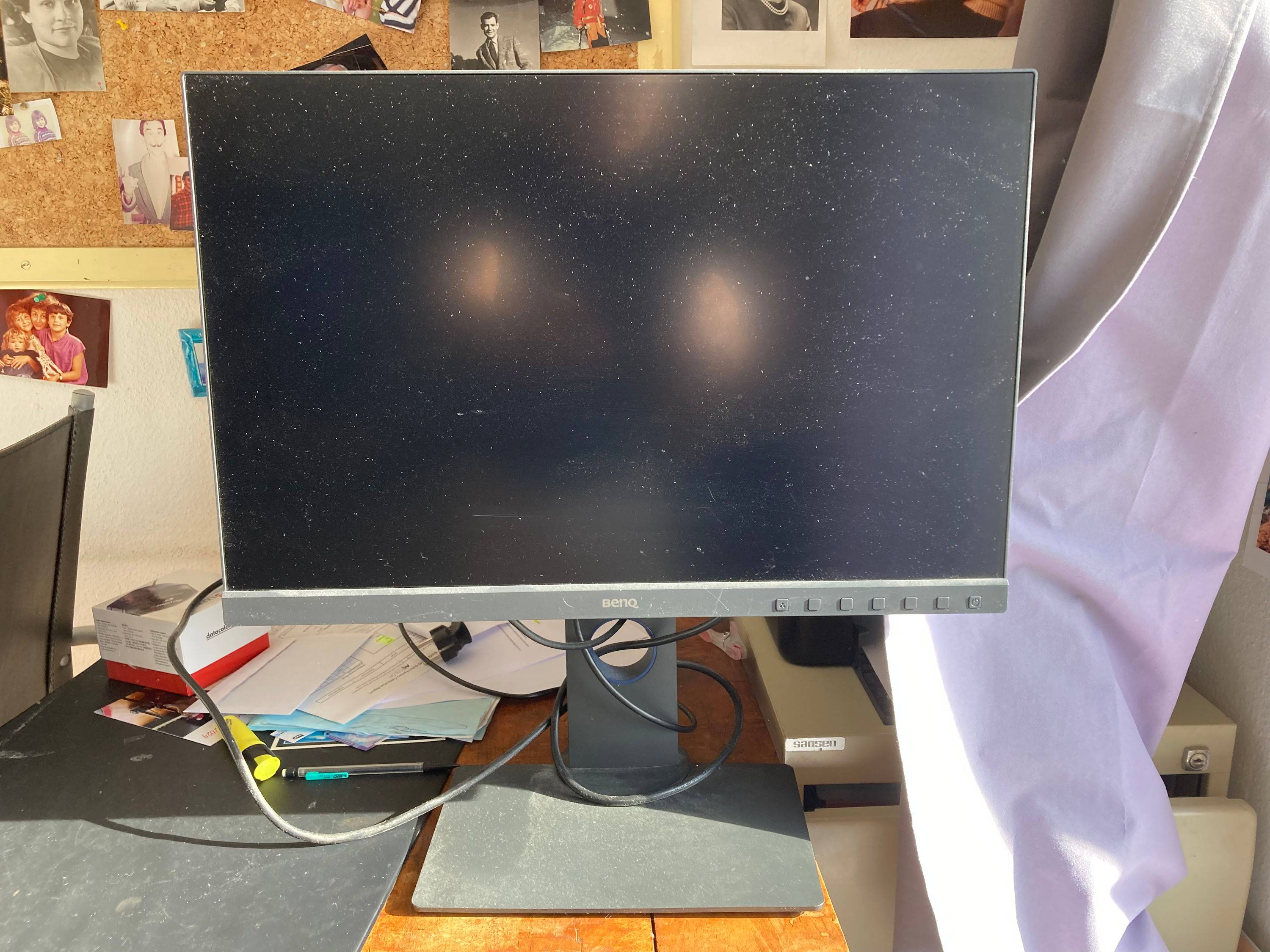 Vends écran BenQ SW 240 haute définition pour jeux vidéo ou usage photographique/vidéo