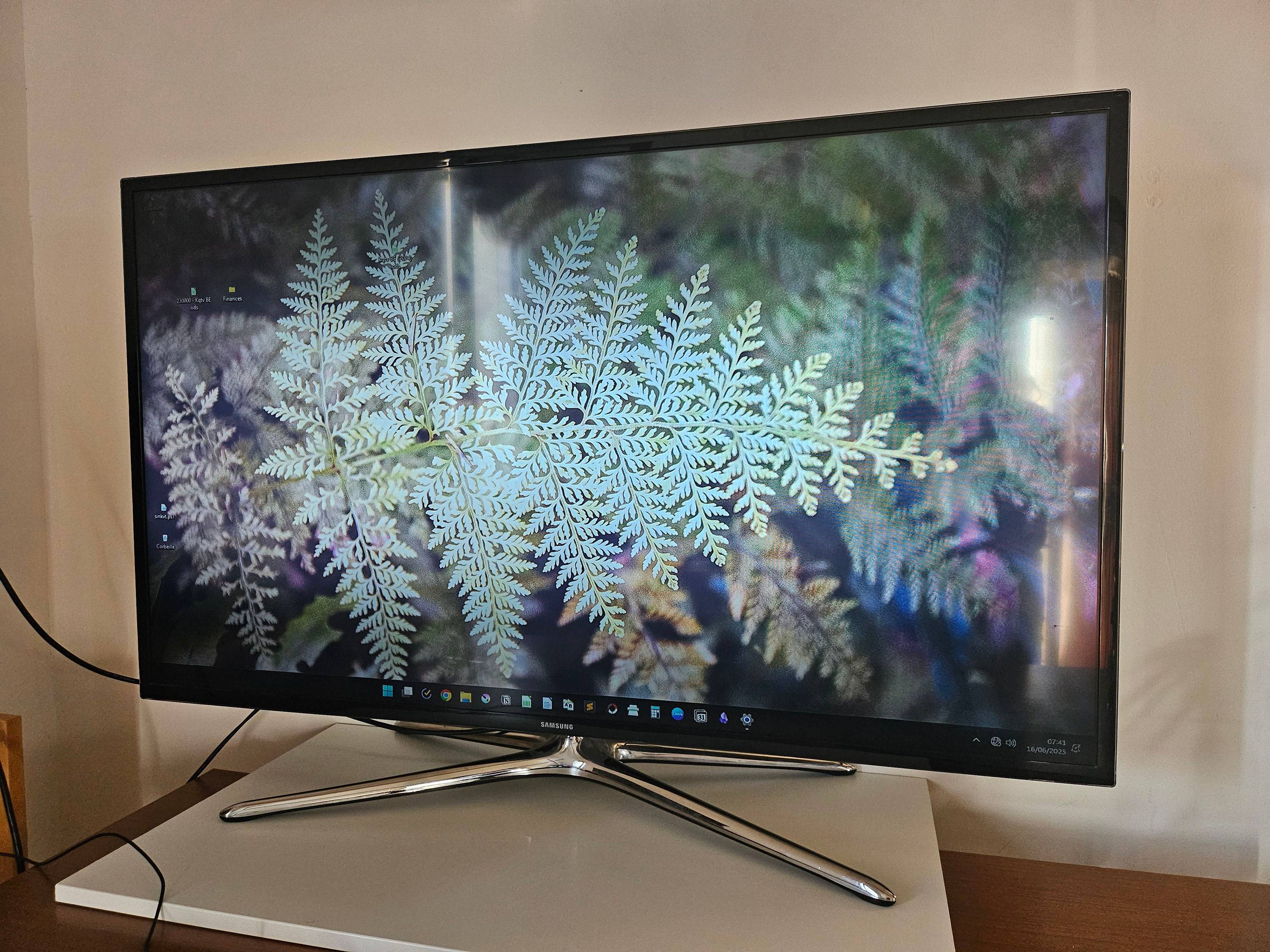 Ecran Samsung 46” UE46F6400AW N05