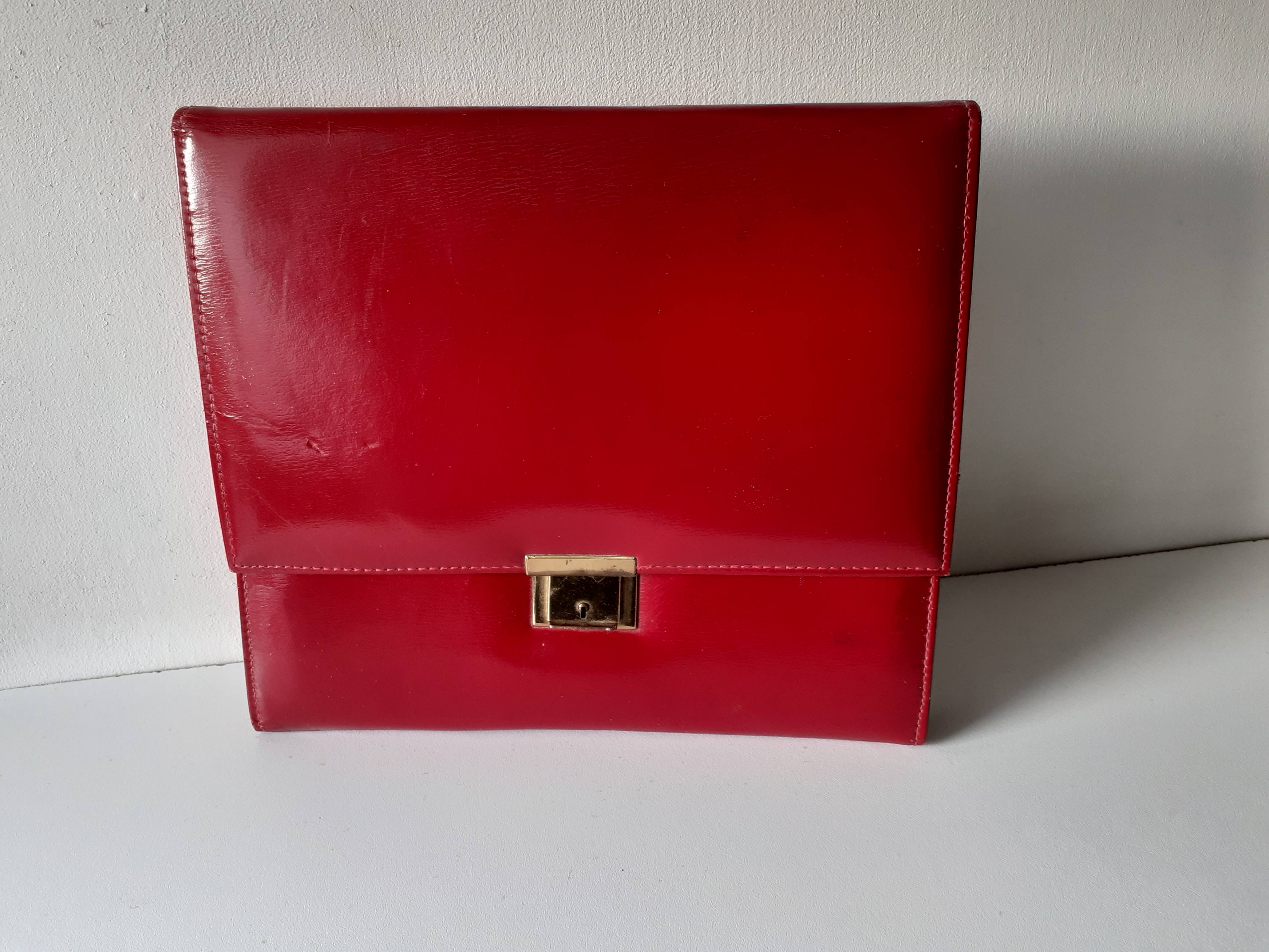 Ecritoire en cuir rouge
